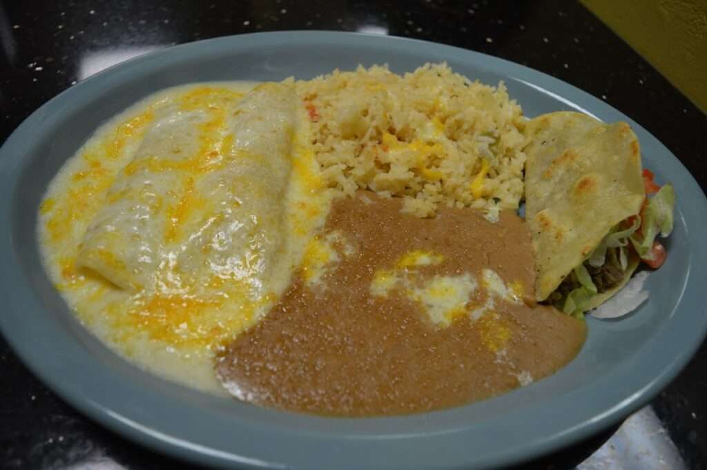 Carambas Spanish Inn photo 2